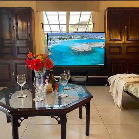 Flamingo ,private Pool & Sea View * 아이아 나파