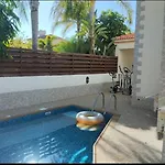 Villa Flamingo ,private Pool & Sea View *