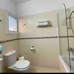 别墅 Flamingo ,private Pool & Sea View 圣纳帕