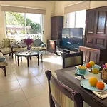 Flamingo ,private Pool & Sea View 别墅