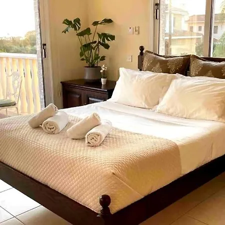 Flamingo ,private Pool & Sea View